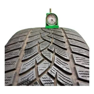 Goodyear UltraGrip Performance + 235/50 R18 usato