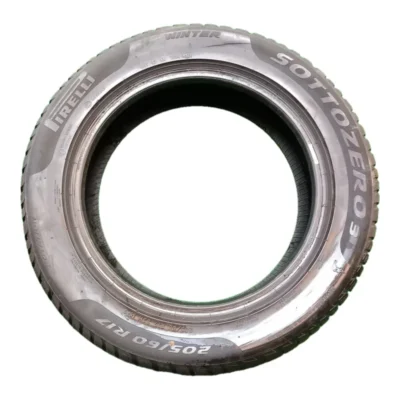 Pirelli Winter Sottozero 3 205/60 R17 93H usato