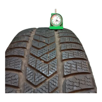 Pirelli Winter Sottozero 3 AO 225/50 R17 usato