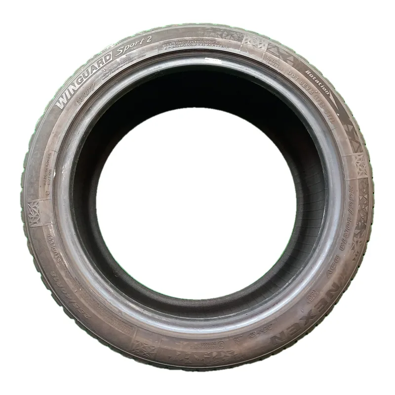 Nexen WINGUARD Sport 2 255/40 R18 99V usato
