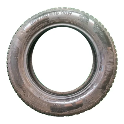 Kumho WINTERCRAFT WP51 205/60 R16 96H usato