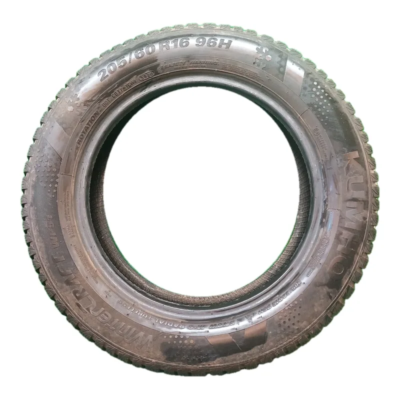 Kumho WINTERCRAFT WP51 205/60 R16 96H usato