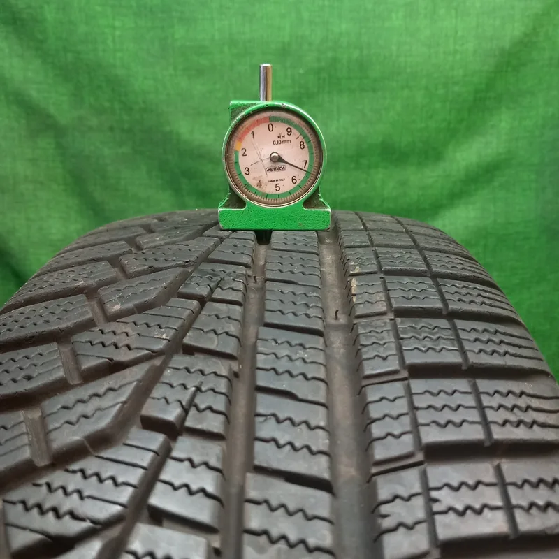 Hankook Winter i*cept evo2 205/60 R16 92H usato