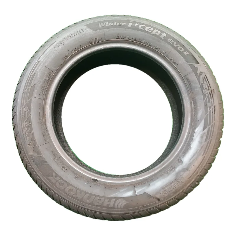 Hankook Winter i*cept evo2 205/60 R16 92H usato