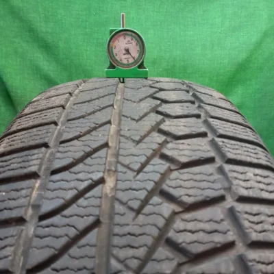 Goodride ZuperSnow Z-507 225/55 R18 usato