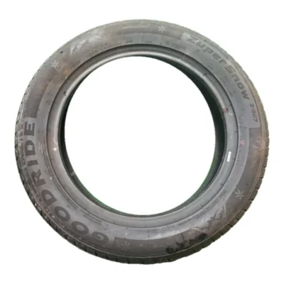 Goodride ZuperSnow Z-507 225/55 R18 usato