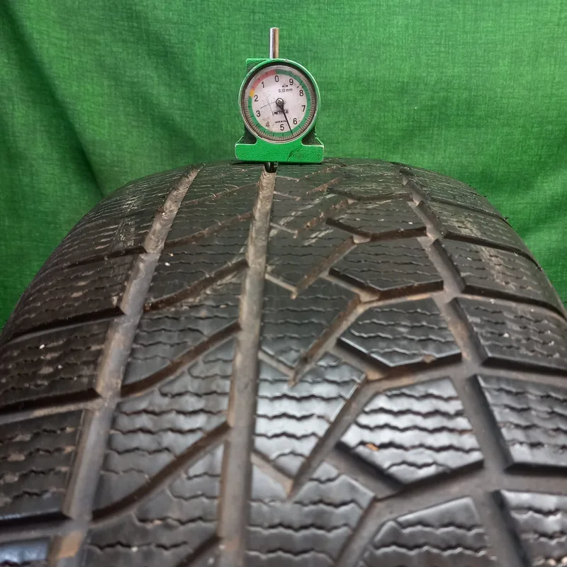Goodride ZUPER SNOW Z-507 225/55 R18 usato