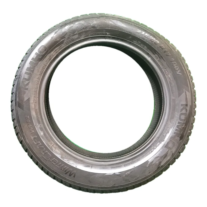 Kumho WINTERCRAFT WP52 215/60 R17 usato