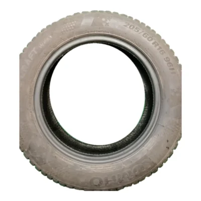Kumho WINTERCRAFT WP51 205/60 R16 96H usato