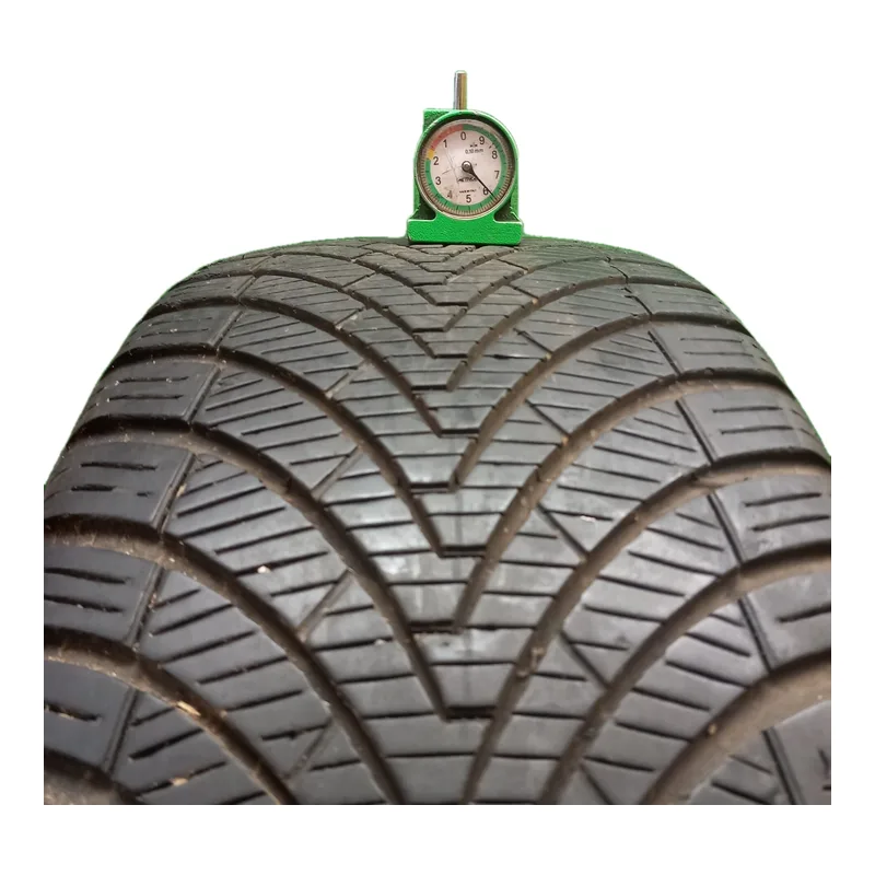 Kumho SOLUS 4S HA32 SUV 235/50 R18 101V usato