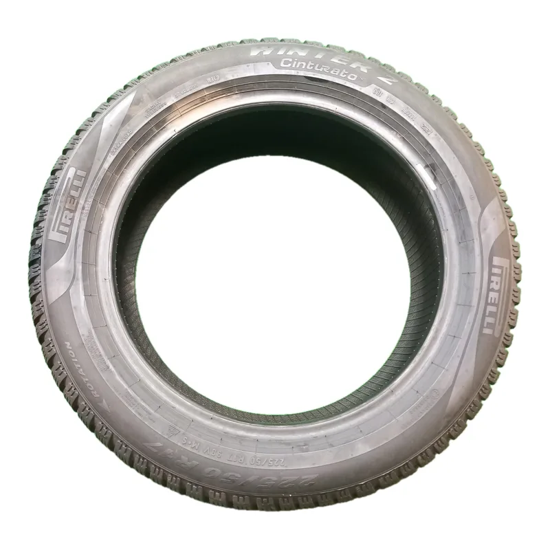 Pirelli Winter 2 Cinturato 225/50 R17 98V usato