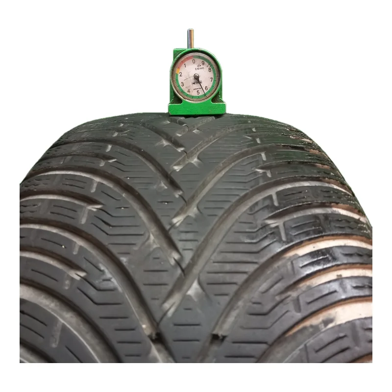 BFGoodrich G-Force Winter 2 235/45 R17 usato