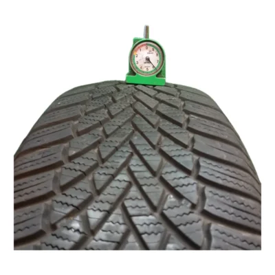 Bridgestone Blizzak LM005 215/60 R17 usati