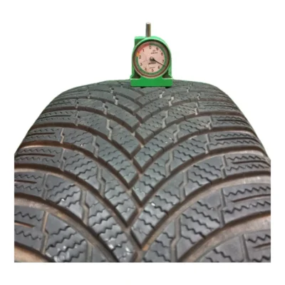 Firestone Winterhawk 4 215/55 R18 99V usato