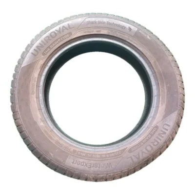 Uniroyal WinterExpert 235/60 R18 107V usato