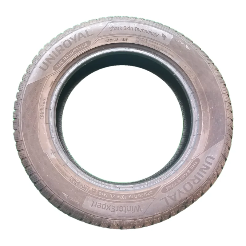 Uniroyal WinterExpert 235/60 R18 107V usato
