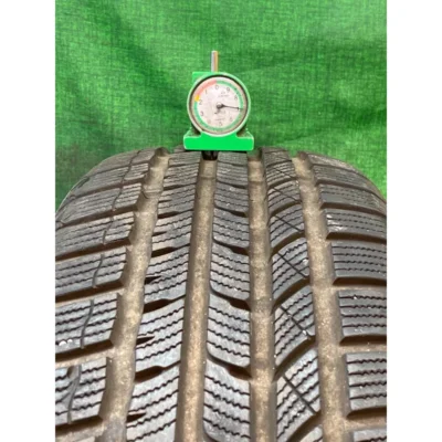 Momo North Pole Winter 205/55 R16 94V usato