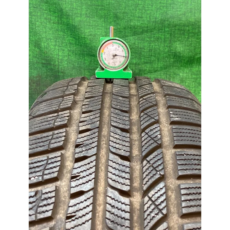 Momo North Pole Winter 205/55 R16 94V usato