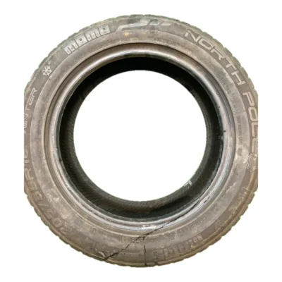 Momo North Pole Winter 205/55 R16 94V usato