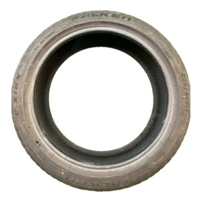 Falken eZIEX ev design 205/45 R17 88V usato