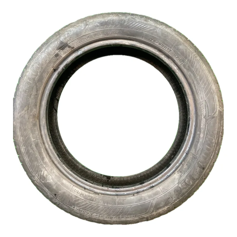 Goodyear Efficient Grip Performance 2 175/65 R17 usato