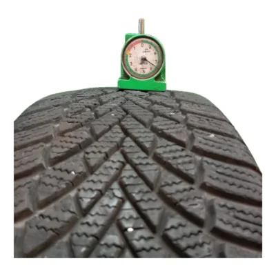 Bridgestone Blizzak LM005 185/55 R15 86H usato