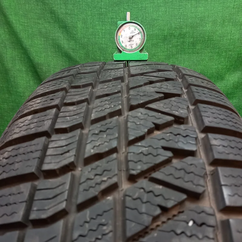 Kumho WINTERCRAFT WS71 SUV 235/55 R18 usato