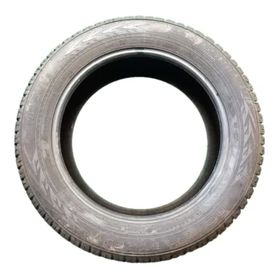Nokian Tyres WR SUV 4 235/55 R18 104H usato