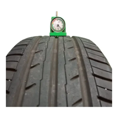 Yokohama BluEarth-ES ES32 215/55 R17 94V usato