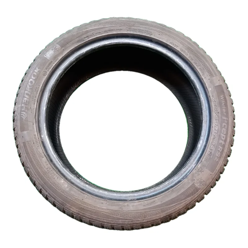 Hankook Winter i*cept RS2 225/45 R17 94H usato