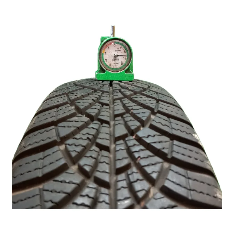 Goodyear UltraGrip 9+ 175/65 R15 usato