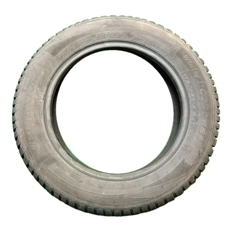 Hankook Winter i*cept RS2 175/65 R15 84T usato