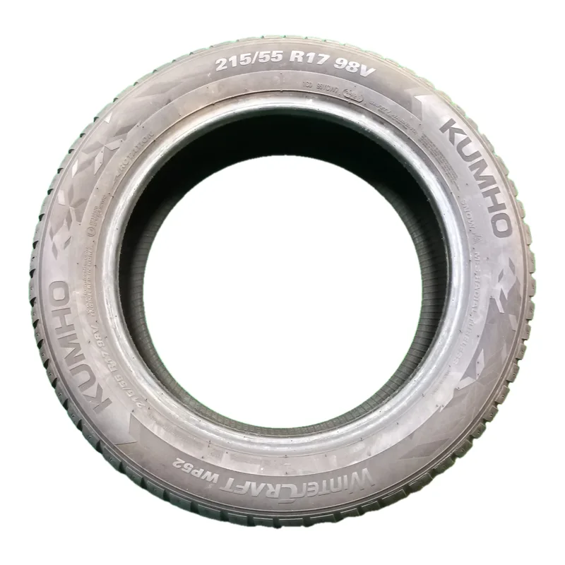 Kumho Wintercraft WP52 215/55 R17 98V usato