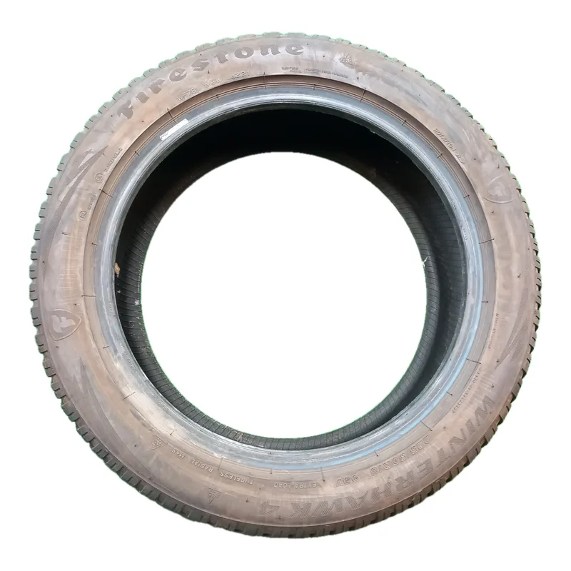 Firestone Winterhawk 4 225/50 R18 99V usato