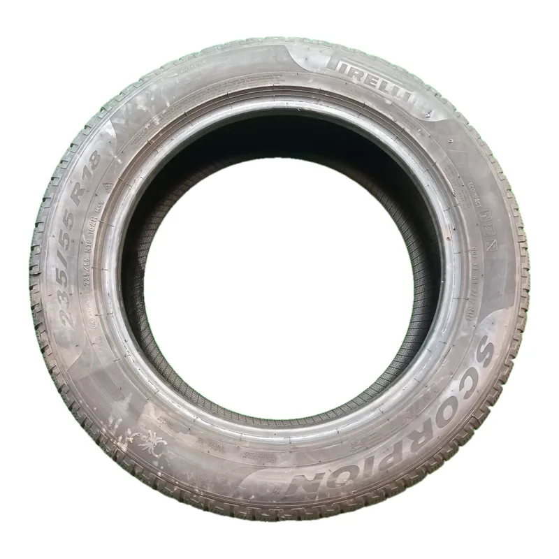 Pirelli Scorpion Winter TM 235/55 R18 usato