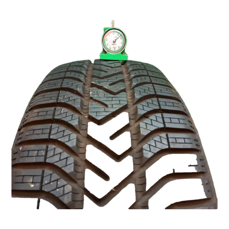 Pirelli Winter 210 Snowcontrol 205/55 R16 91H usato
