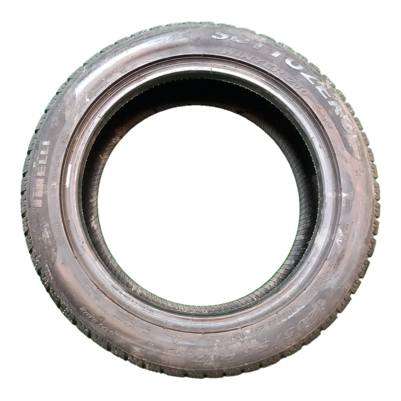 Pirelli Winter 210 Sottozero II 205/55 R17 91H usato