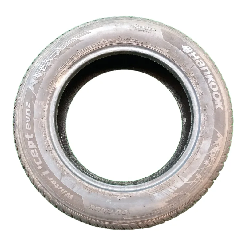 Hankook Winter i*cept evo2 205/60 R16 96H usato