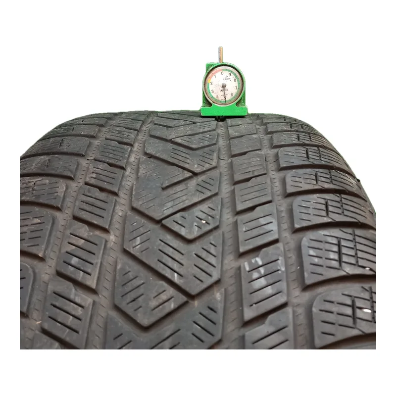 Pirelli Scorpion Winter TM 295/40 R20 usato