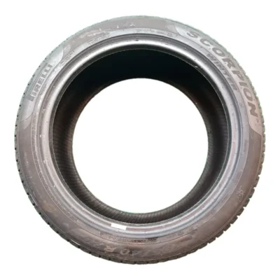 Pirelli Scorpion Winter TM 295/40 R20 usato