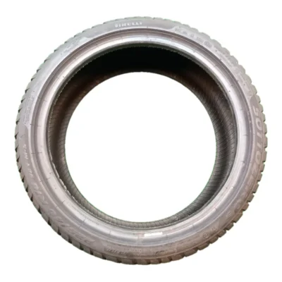 Pirelli Sottozero 3 225/40 R18 92V usato