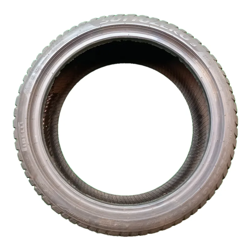 Pirelli Sottozero 3 225/40 R18 92V usato