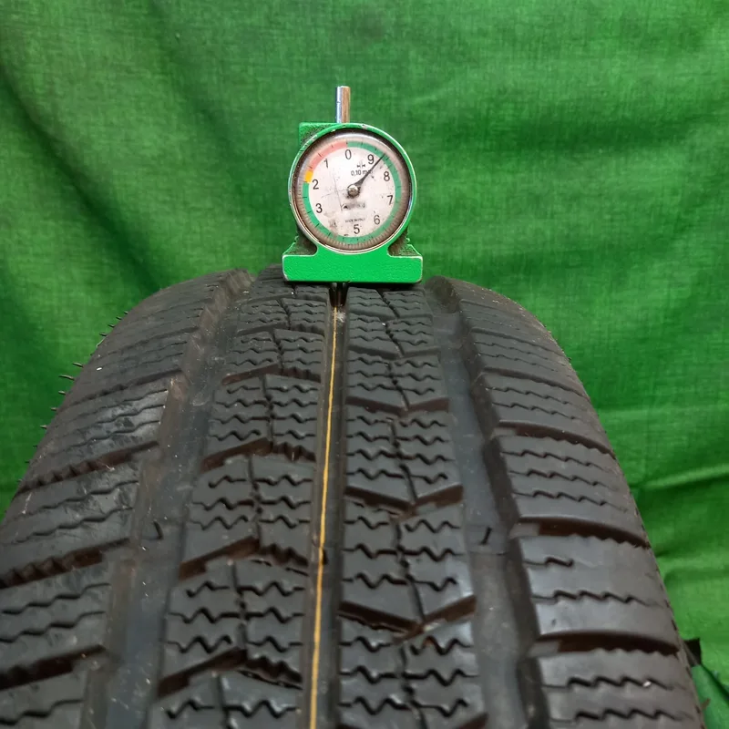 Nexen WINGUARD WT1 175/65 R14C invernale usato
