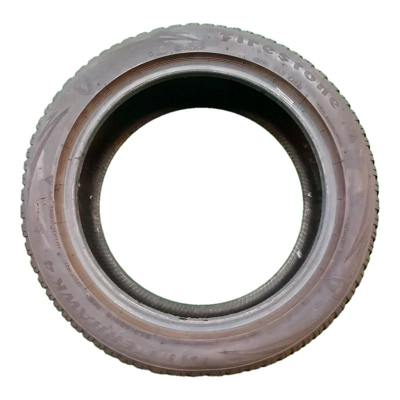 Firestone WINTERHAWK 4 225/50 R18 99V usato