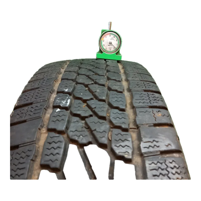 Firestone VANHAWK2 WINTER 215/65 R16C usati