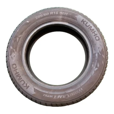 Kumho WINTERCRAFT WP52 205/60 R16 96H usato