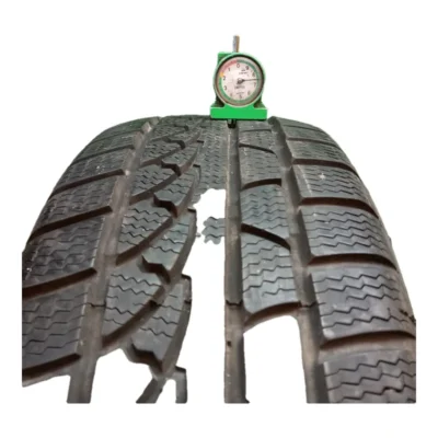 Starmaxx Ice Gripper W850 225/50 R17 98V usato