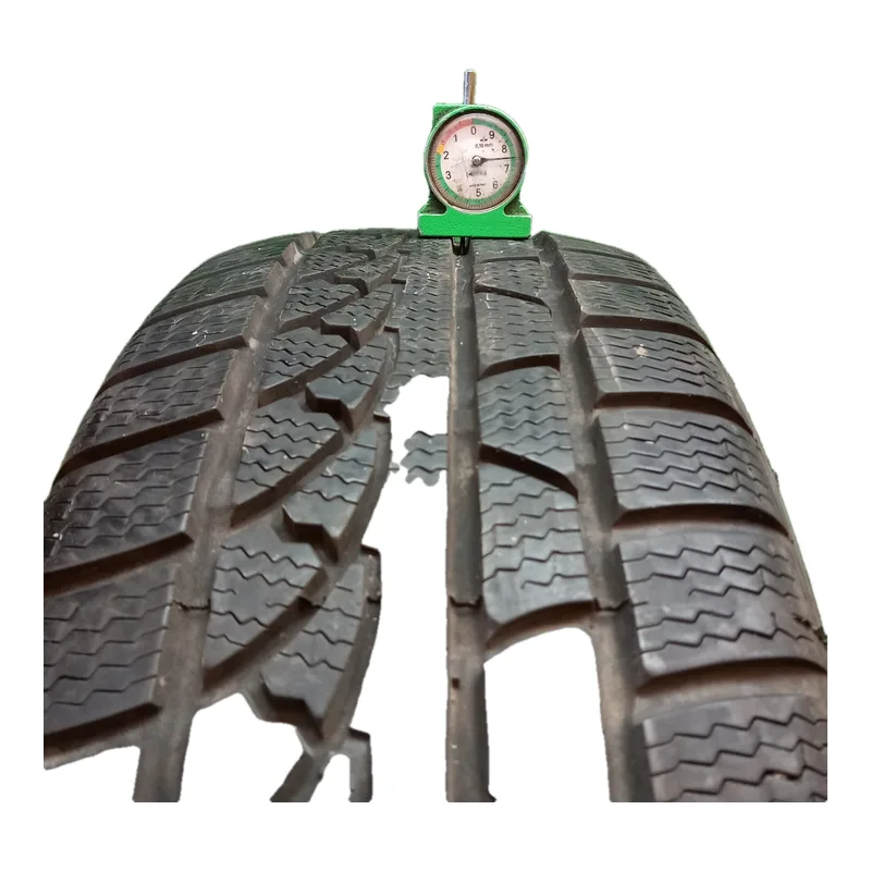 Starmaxx Ice Gripper W850 225/50 R17 98V usato