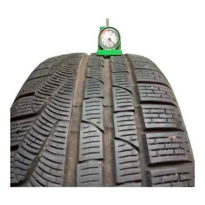 Pirelli Sottozero Winter 240 Serie II 235/40 R19 usato