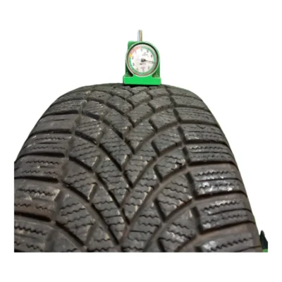 Bridgestone Blizzak LM005 205/55 R16 91H usato